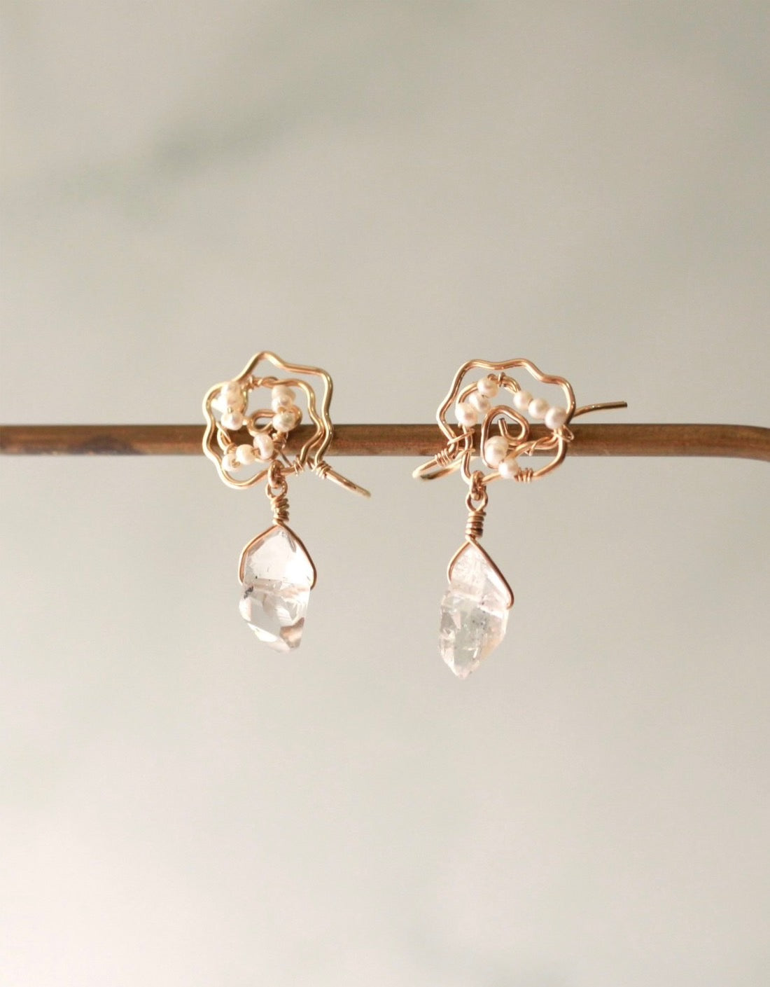乾燥玫瑰 天然赫基盟水晶、變形珍珠14KGF包金耳夾耳針共用